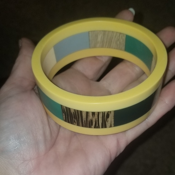Vtg Lucite Bangle Bracelet Mustard Yellow Wooden Multi Color Block Retro Boho 1" - Picture 3 of 13